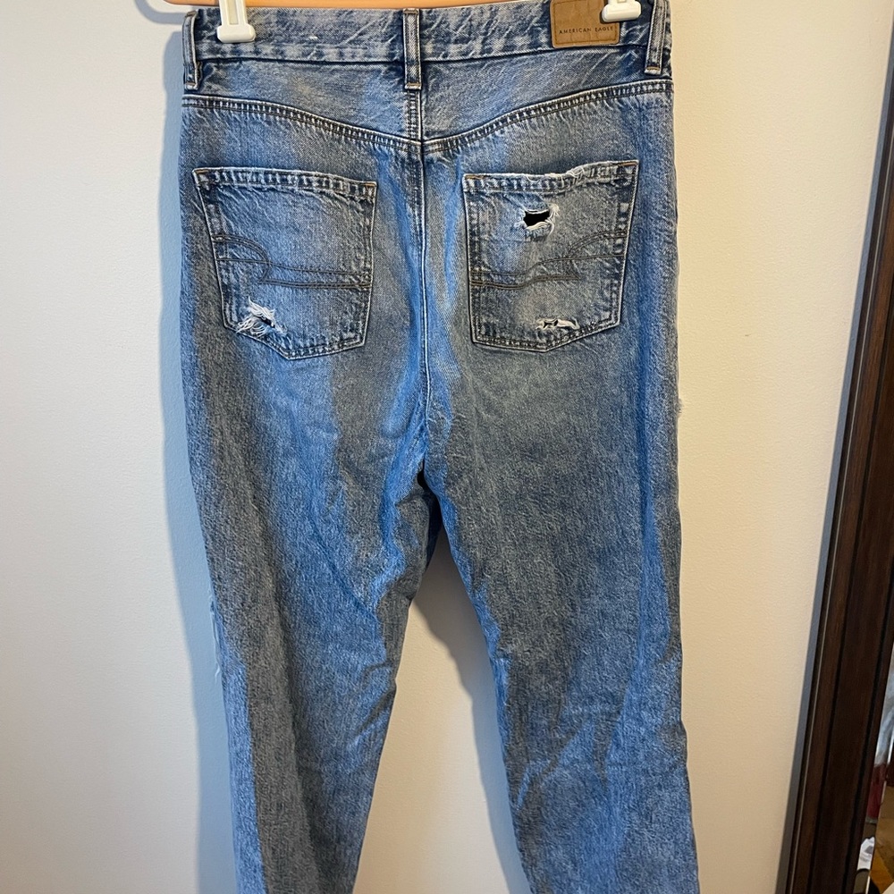 American Eagle Mom Jean